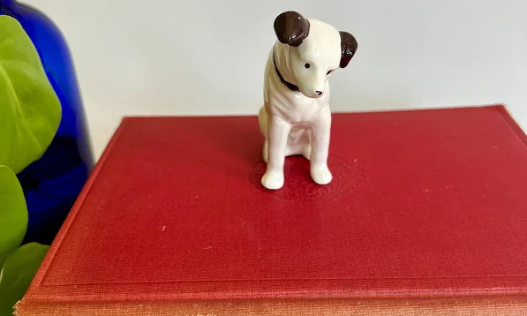 Dog RKO Nipper this is a caption.